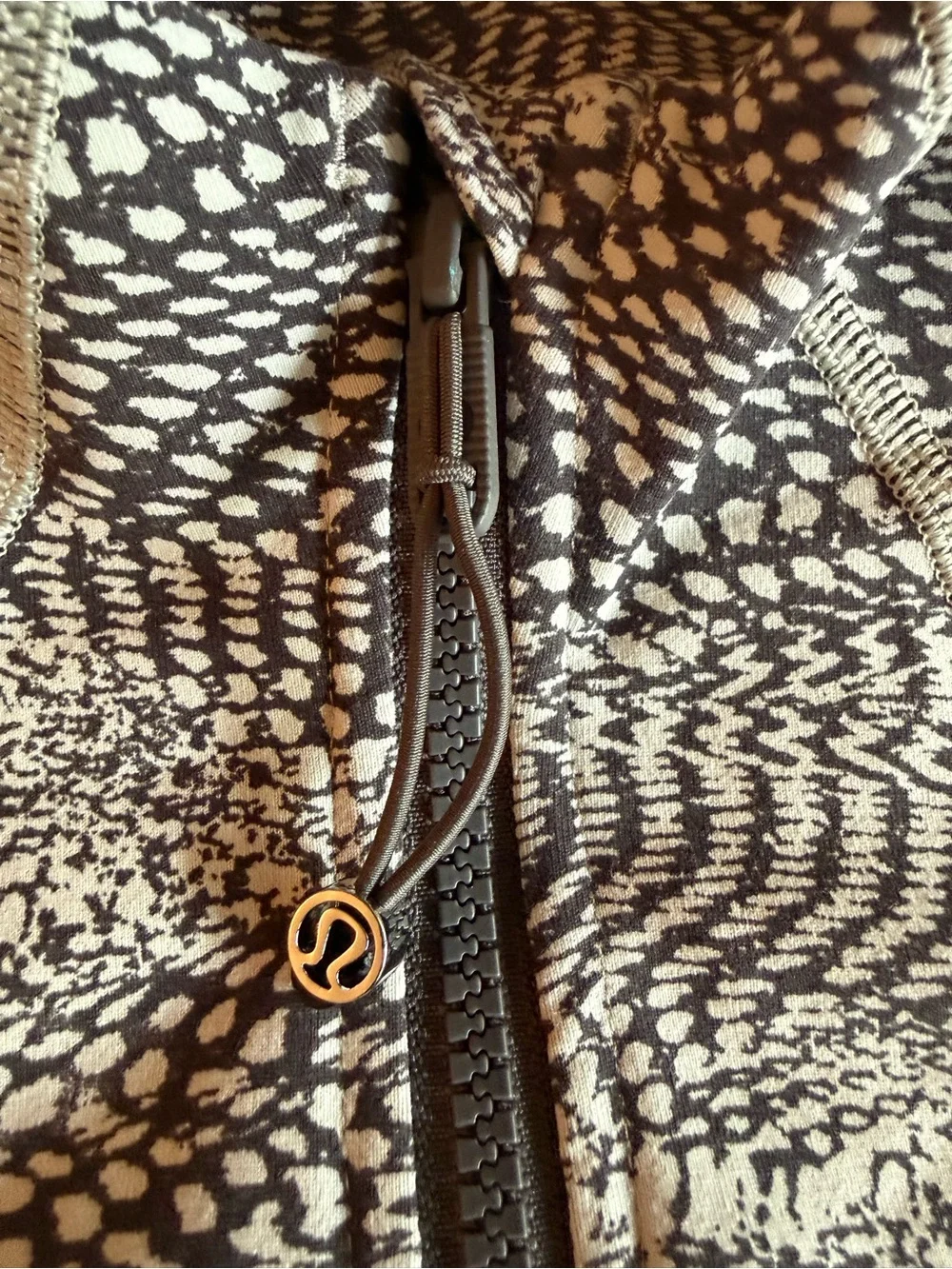 lululemon Define Jacket Black and White Patterned Zip-Up Tailored Slim Fit